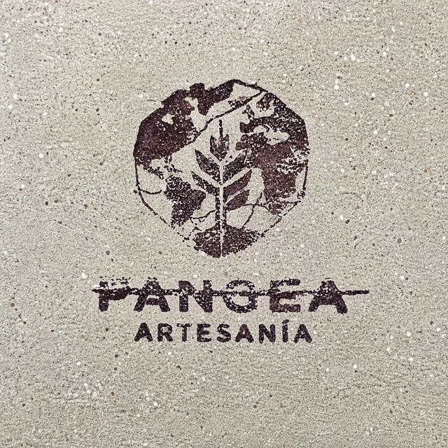 Sello de autenticidad Pangea Artesanía grabado en concreto